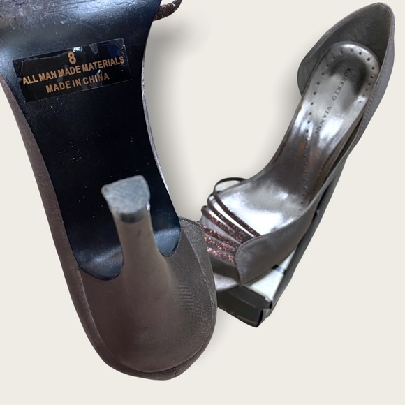 Roberto Vianni for Neiman Marcus (Size 8) Metallic Sheen Glitter Open-Toe Heels - Picture 10 of 12